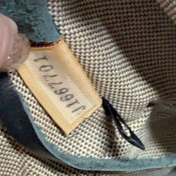 Dooney and Bourke PEBBLE GRAIN LOGO LOCK  BAG - Picture 10 of 10